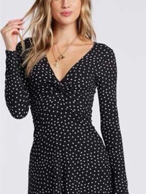 Billabong Black and White Polka Dot Long Sleeve V-Neck Twisted Front Details